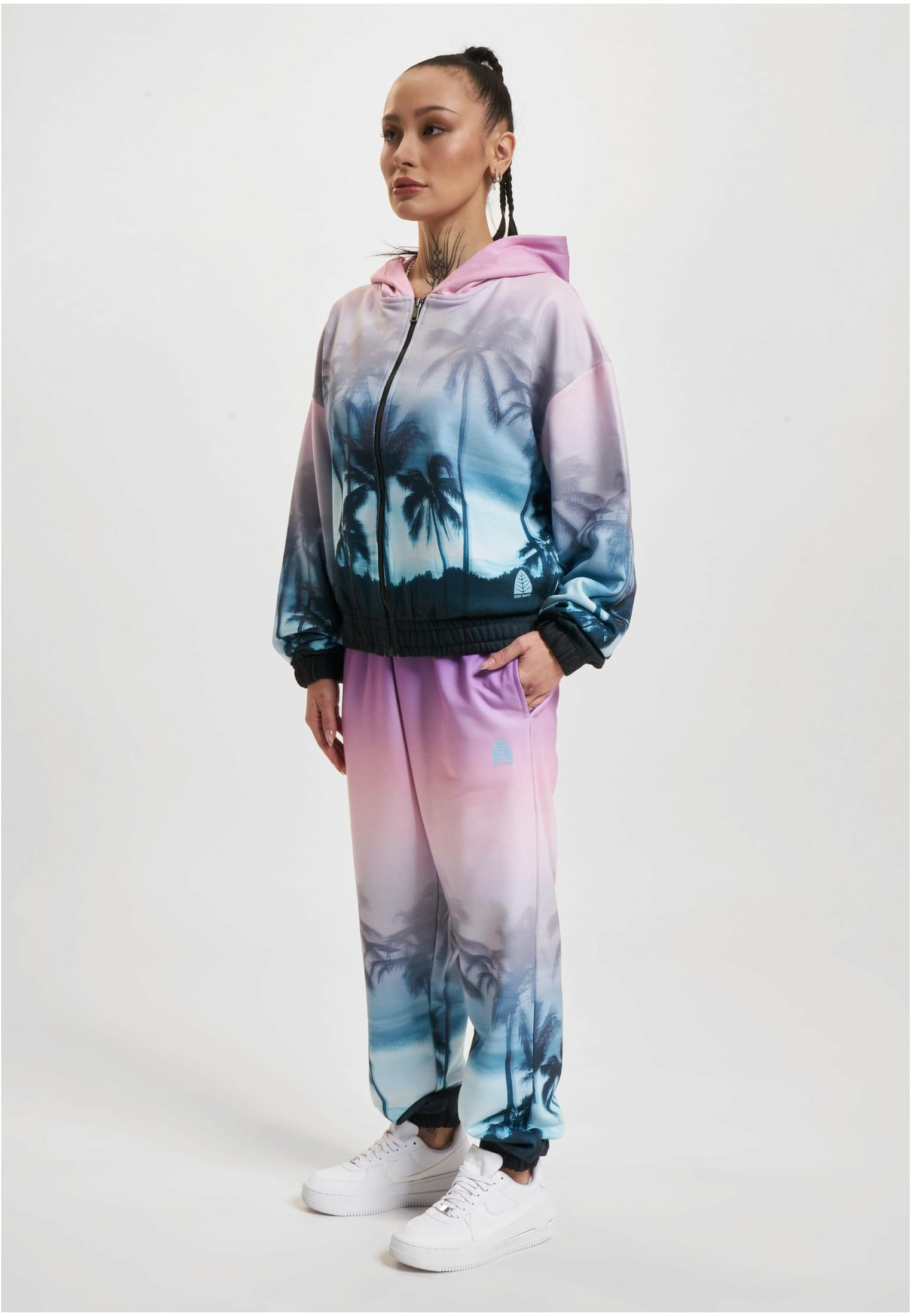 Just Rhyse Pantaloni della tuta Lost Paradise lilac/coloured