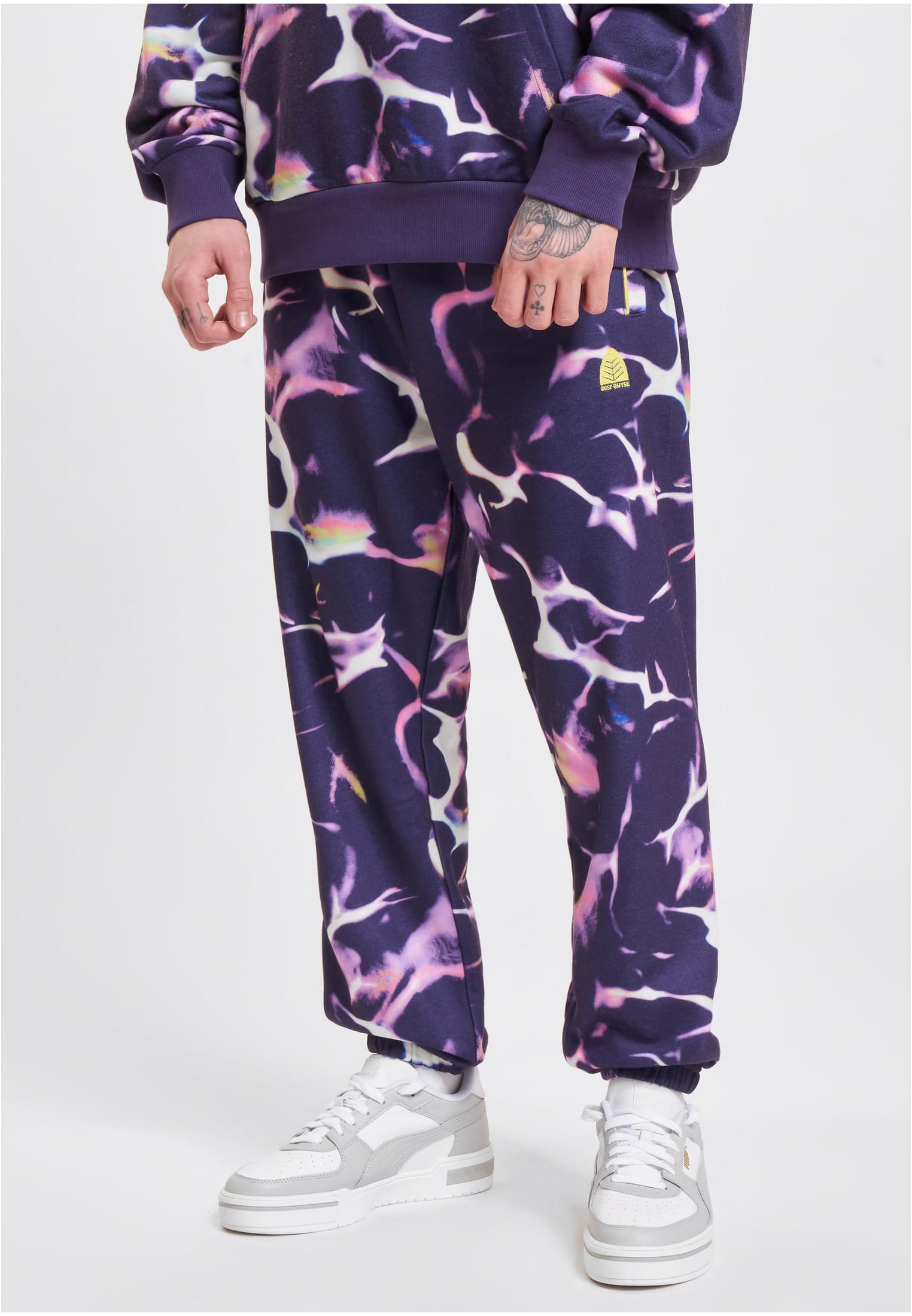 Just Rhyse Pantaloni della tuta Reflections purple/coloured