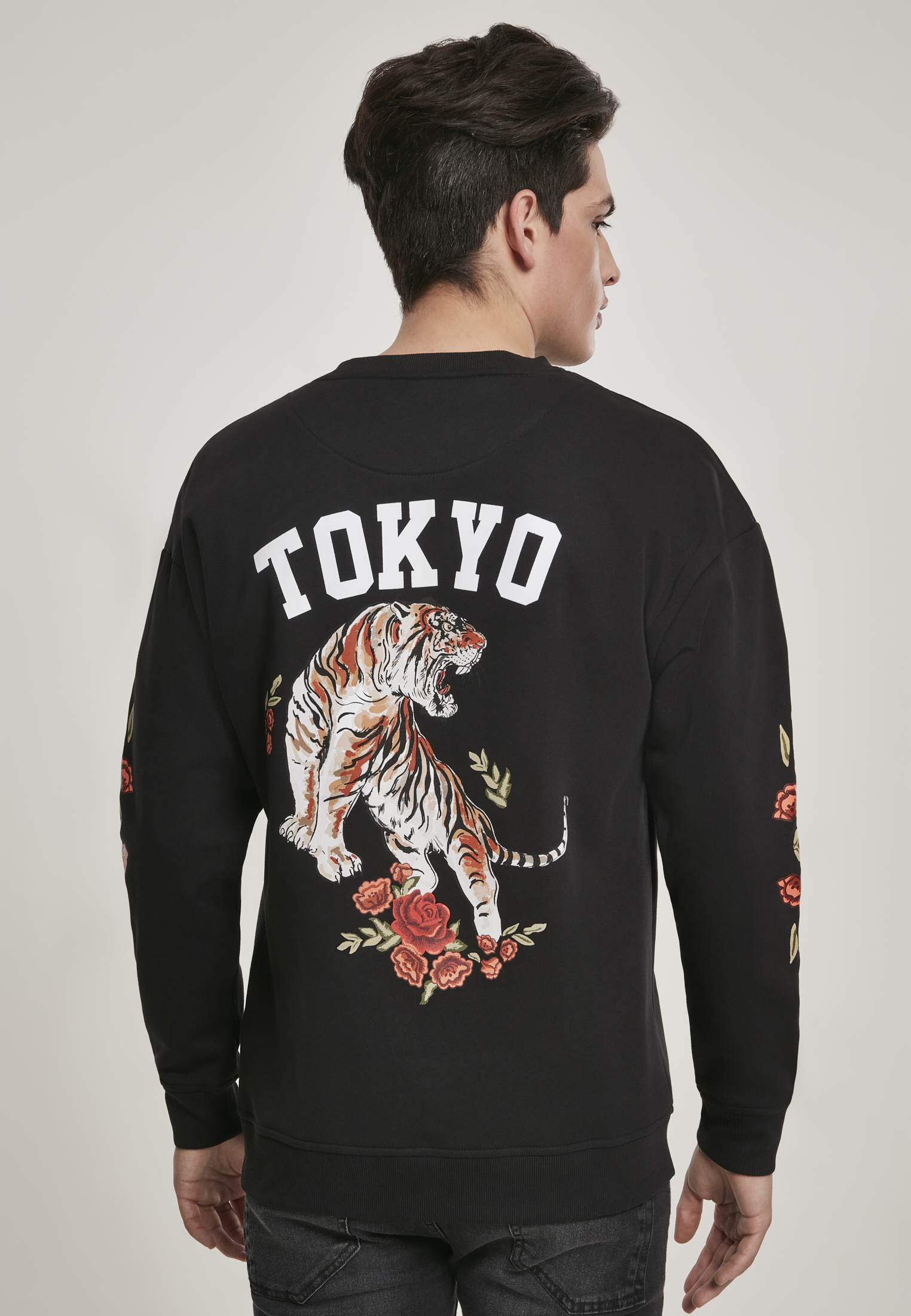 tiger crewneck