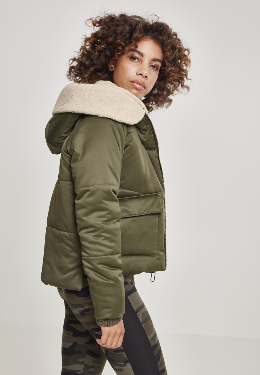 Urban Classics Giacca Sherpa Hooded darkolive/darksand