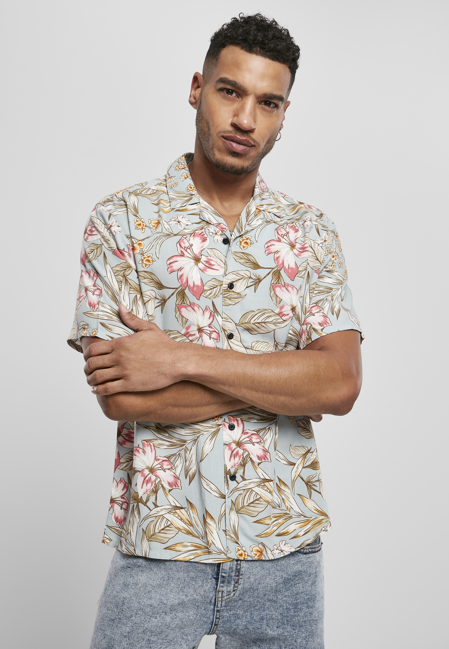 UC Men Camicia Viscose Resort lightblue hibiscus