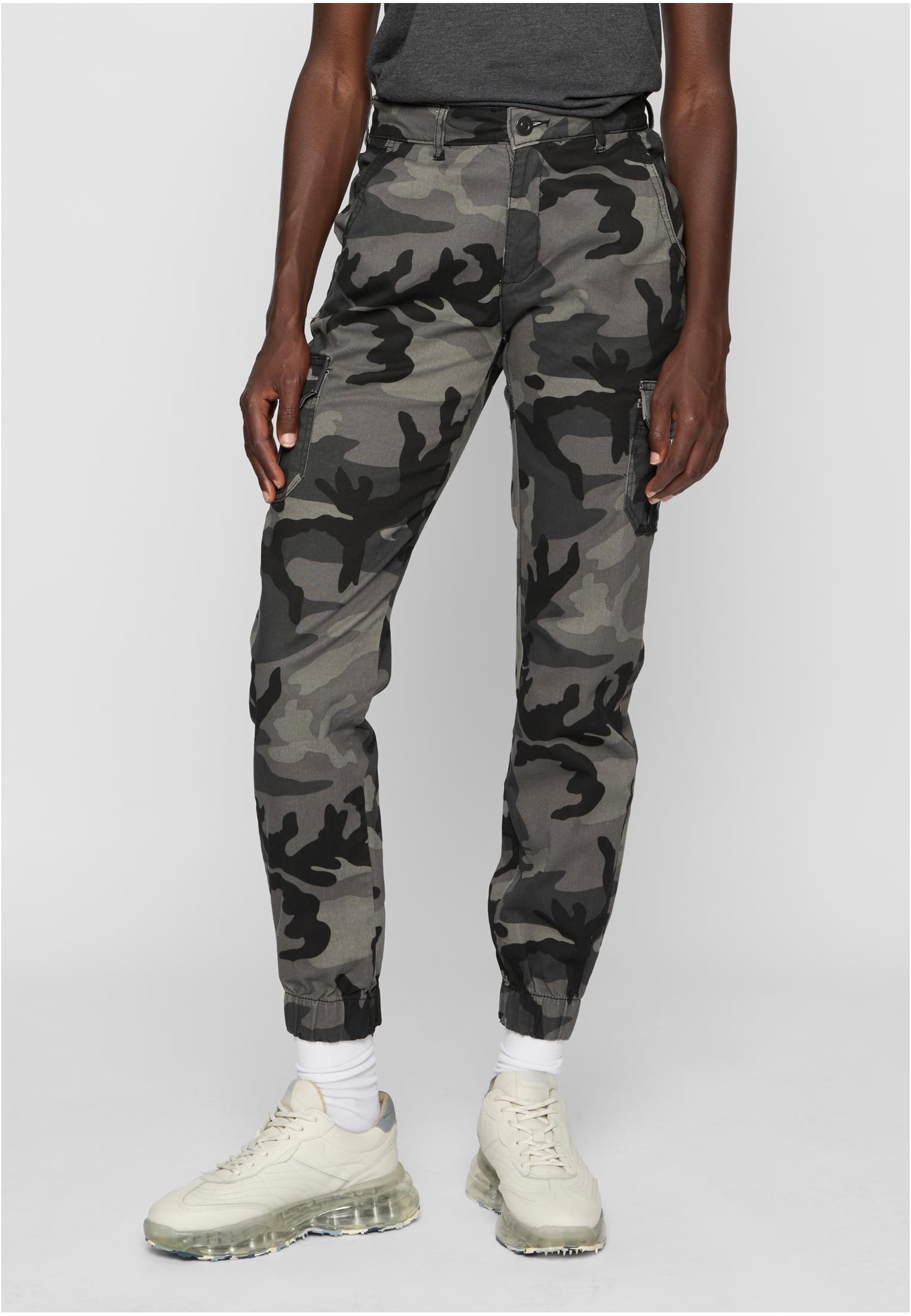 Urban Classics Pantaloni High Waist Camo Cargo dark camo