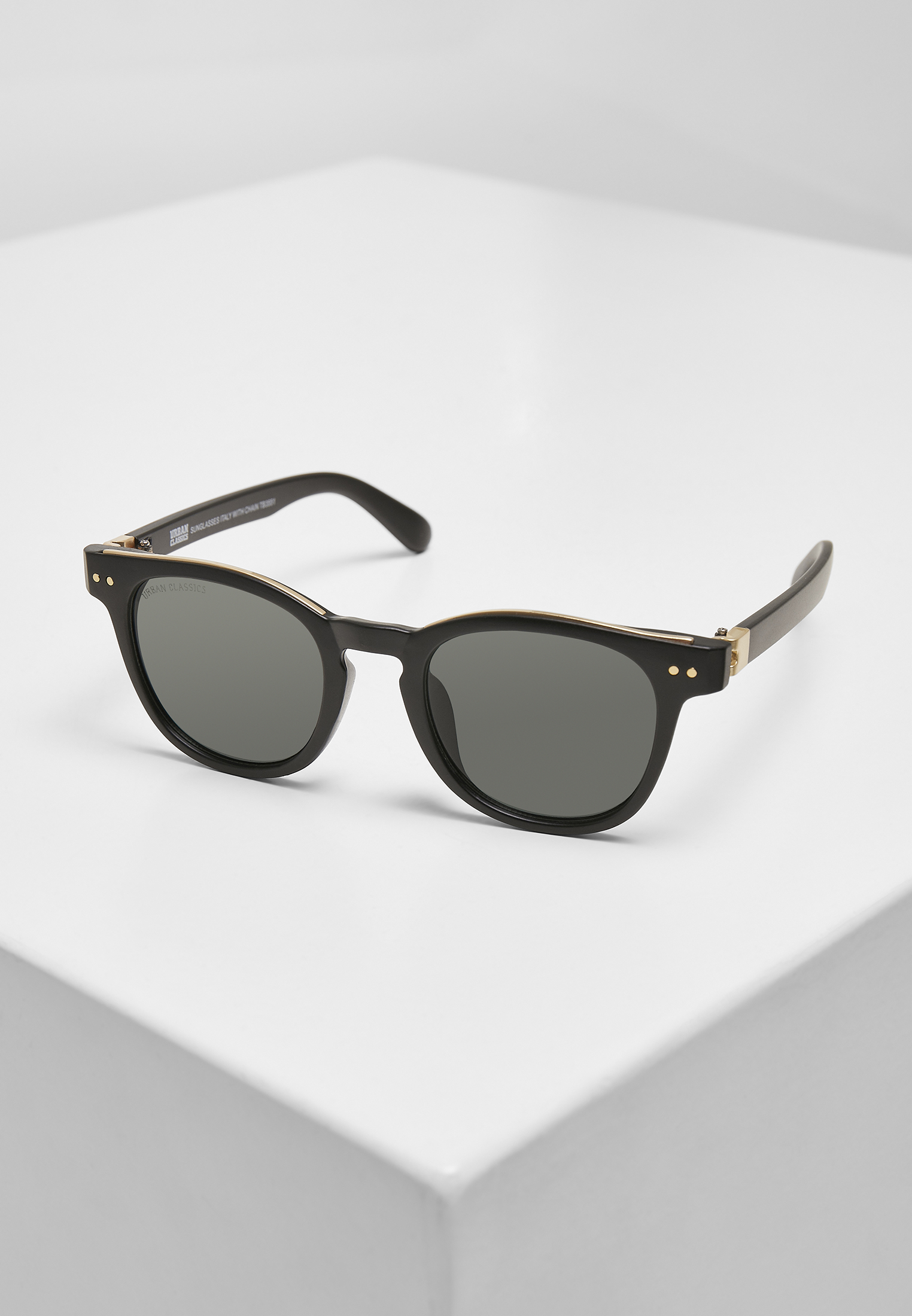 Sunglasses Italy with chain-TB3551