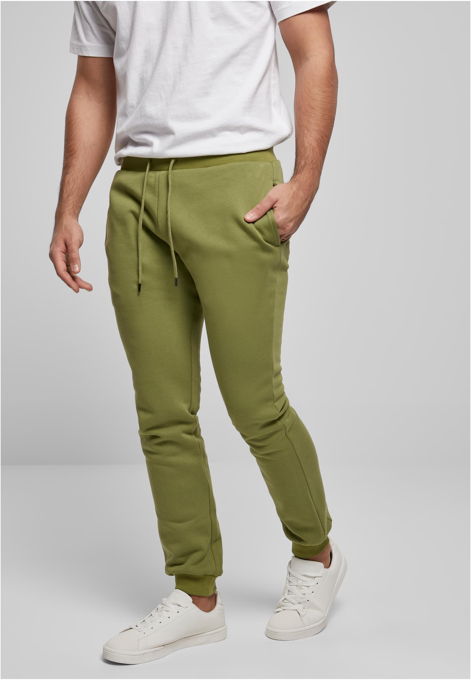 UC Men Pantaloni della tuta Essentials Basic newolive