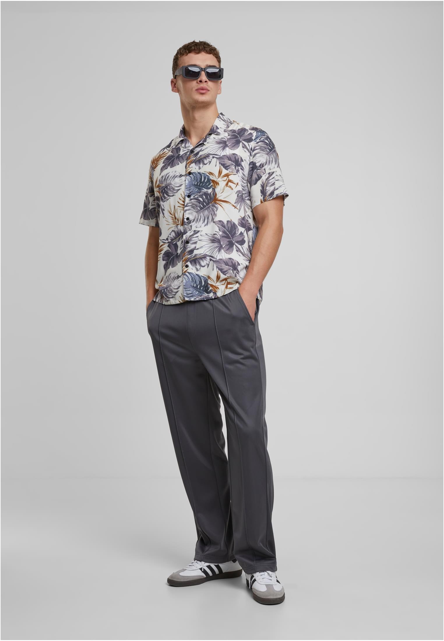 Urban Classics Camicia Viscose AOP Resort blueleaves