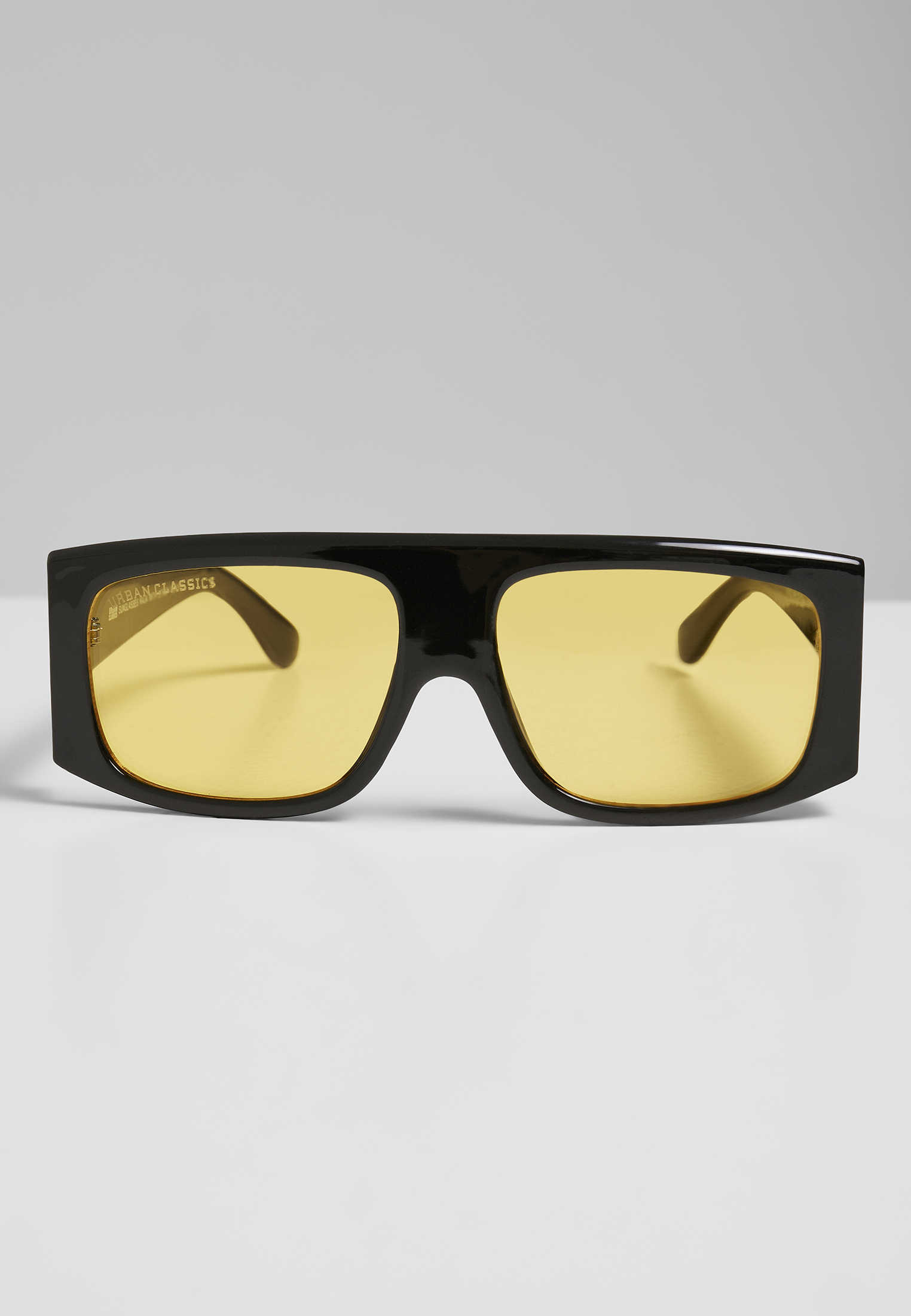 Raja Strap-TB4300 with Sunglasses