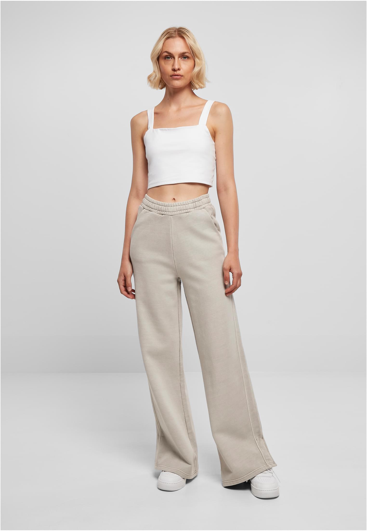 Urban Classics Pantaloni Heavy Terry Garment Dye Slit warmgrey