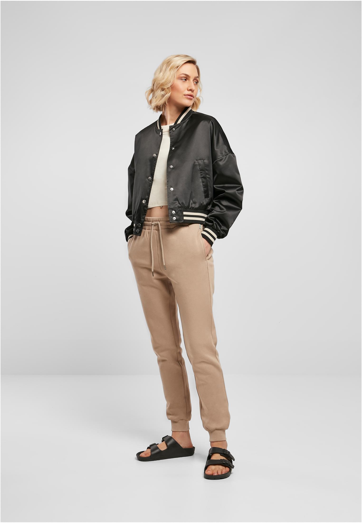 Urban Classics Giacca Short Oversized Satin College