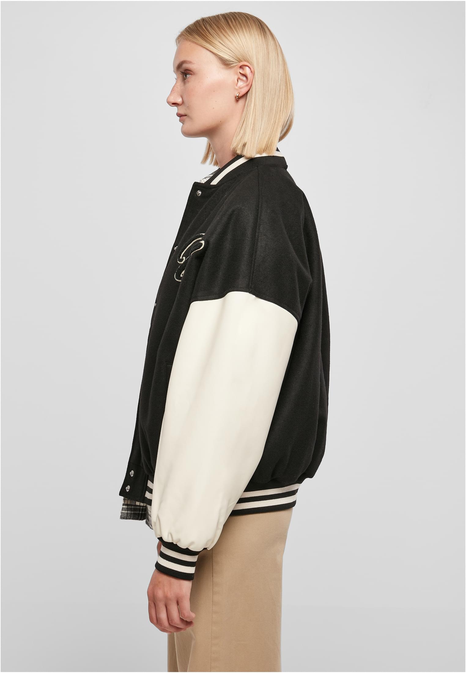 Urban Classics Giacca Oversized Big College black/palewhite