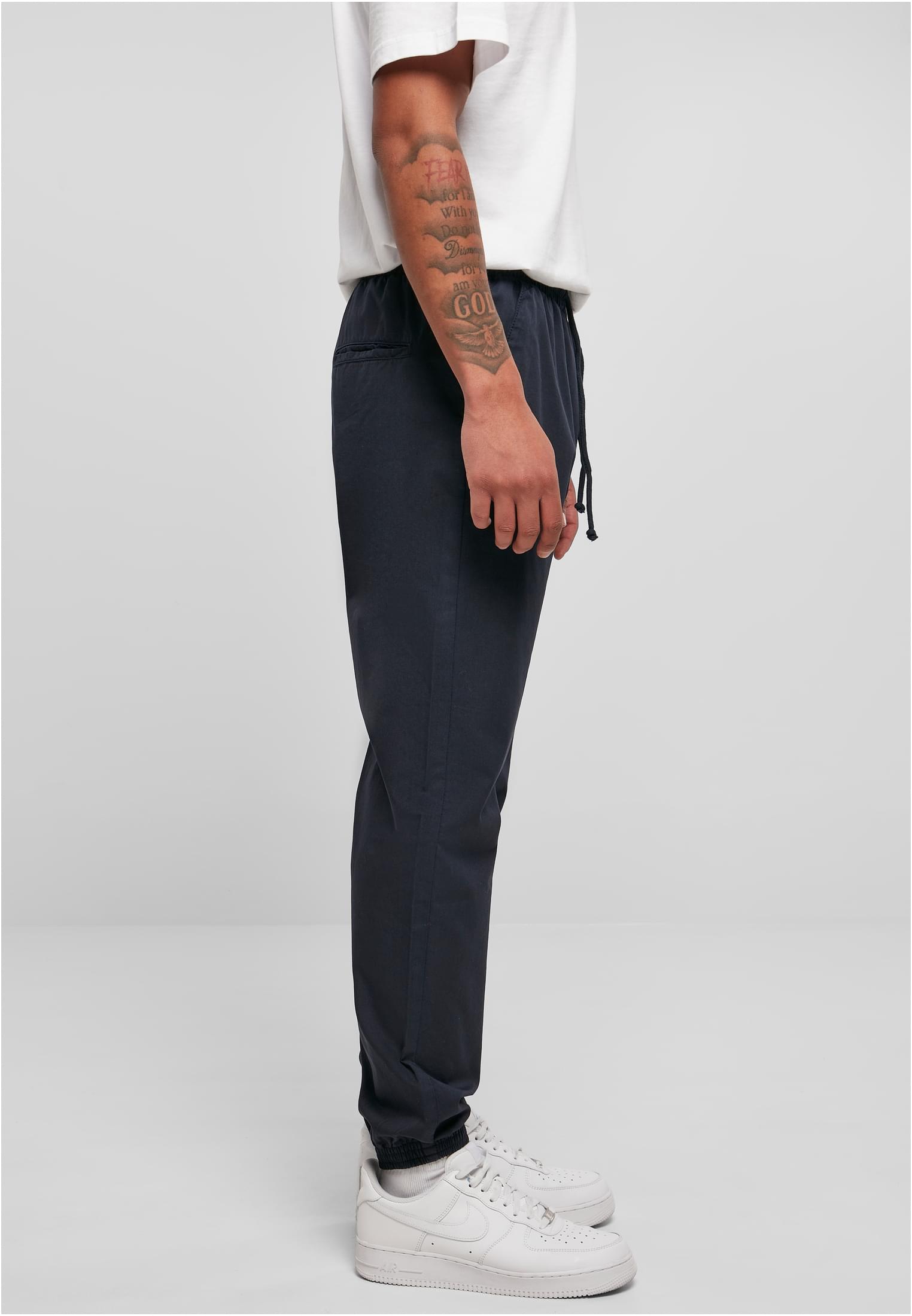 Urban Classics Pantaloni Basic Jogg midnightnavy