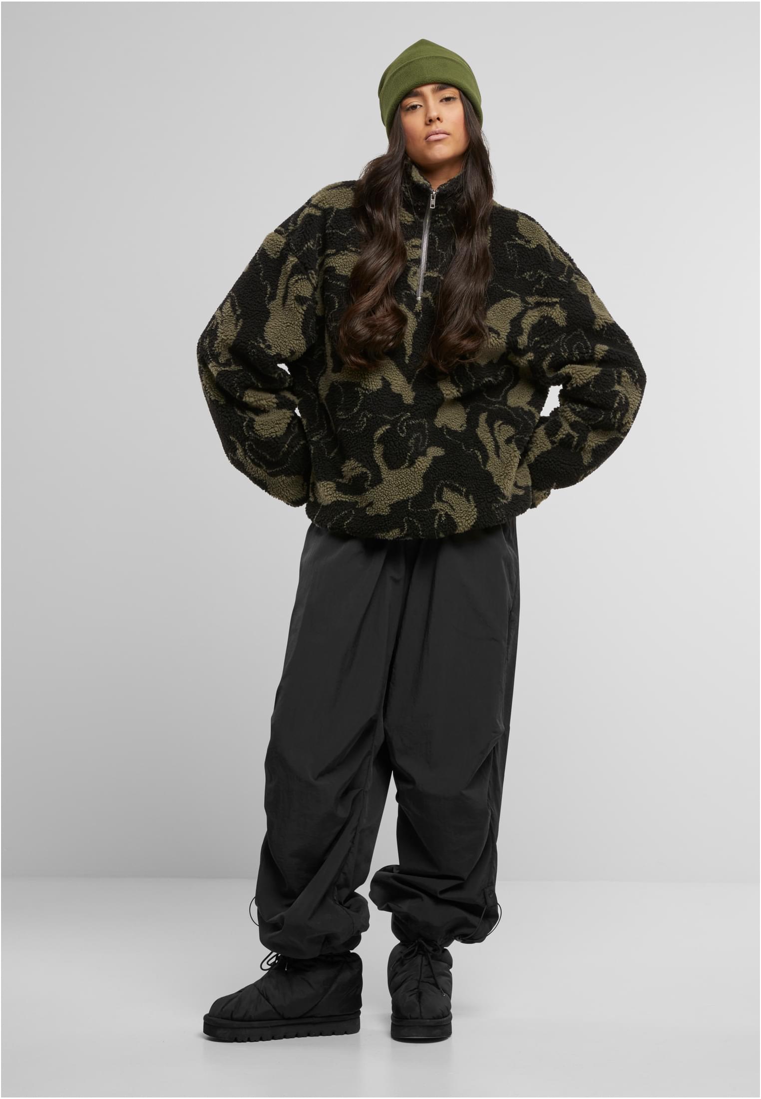 Urban Classics Berretto Fleece tiniolive/black one size