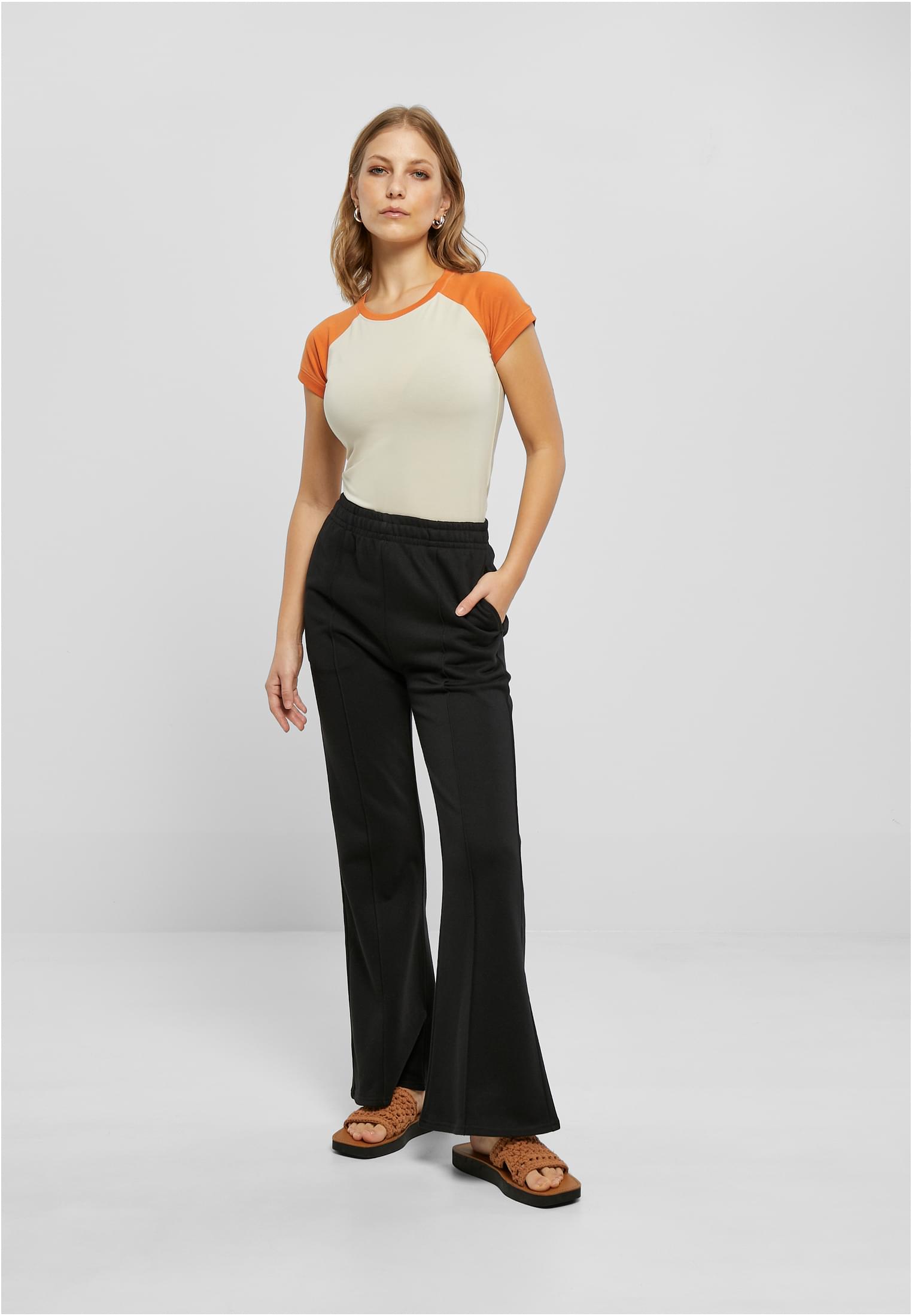 Urban Classics Pantaloni Flared Pin Tuck Terry
