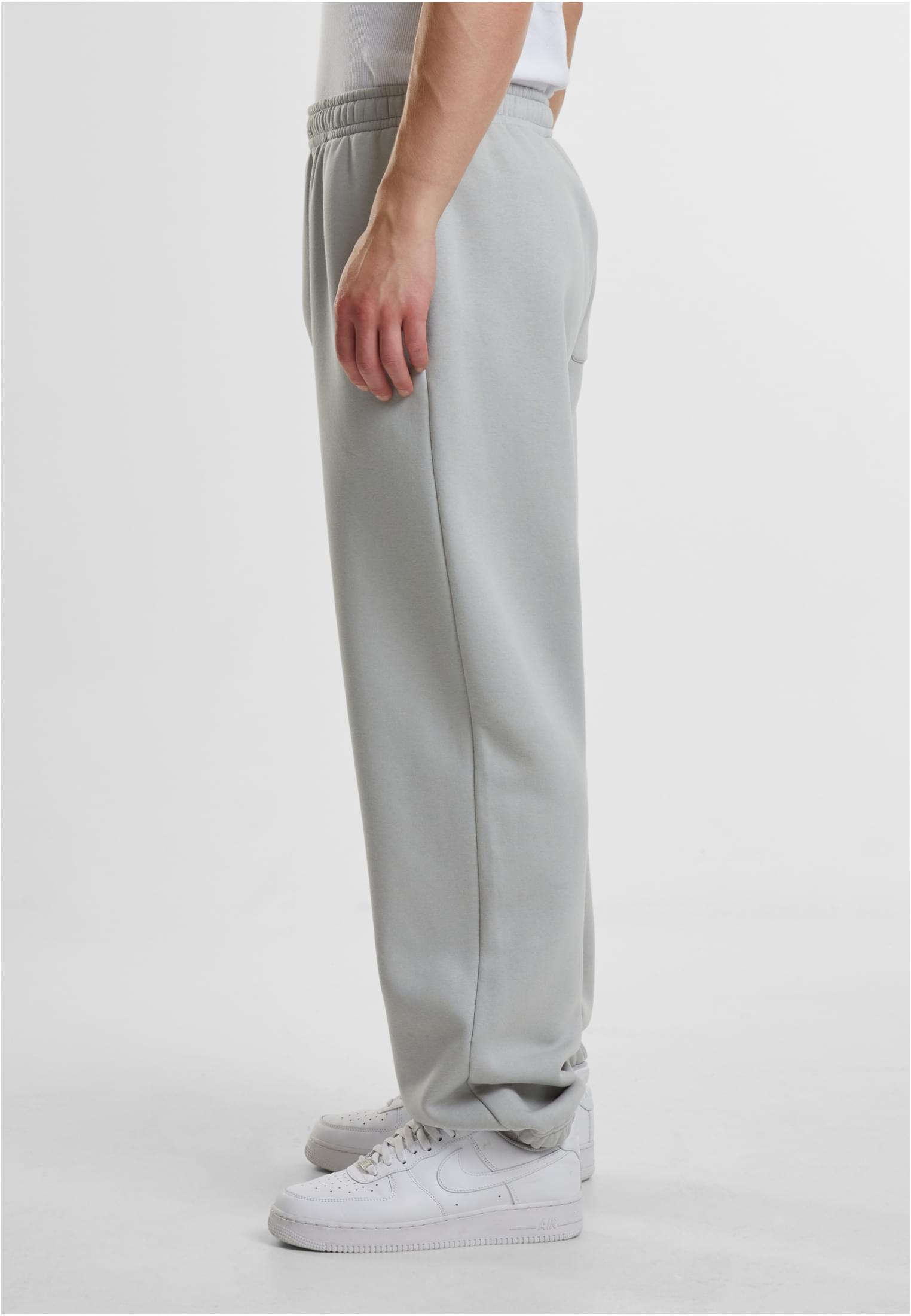 UC Men Pantaloni della tuta Fluffy lightasphalt