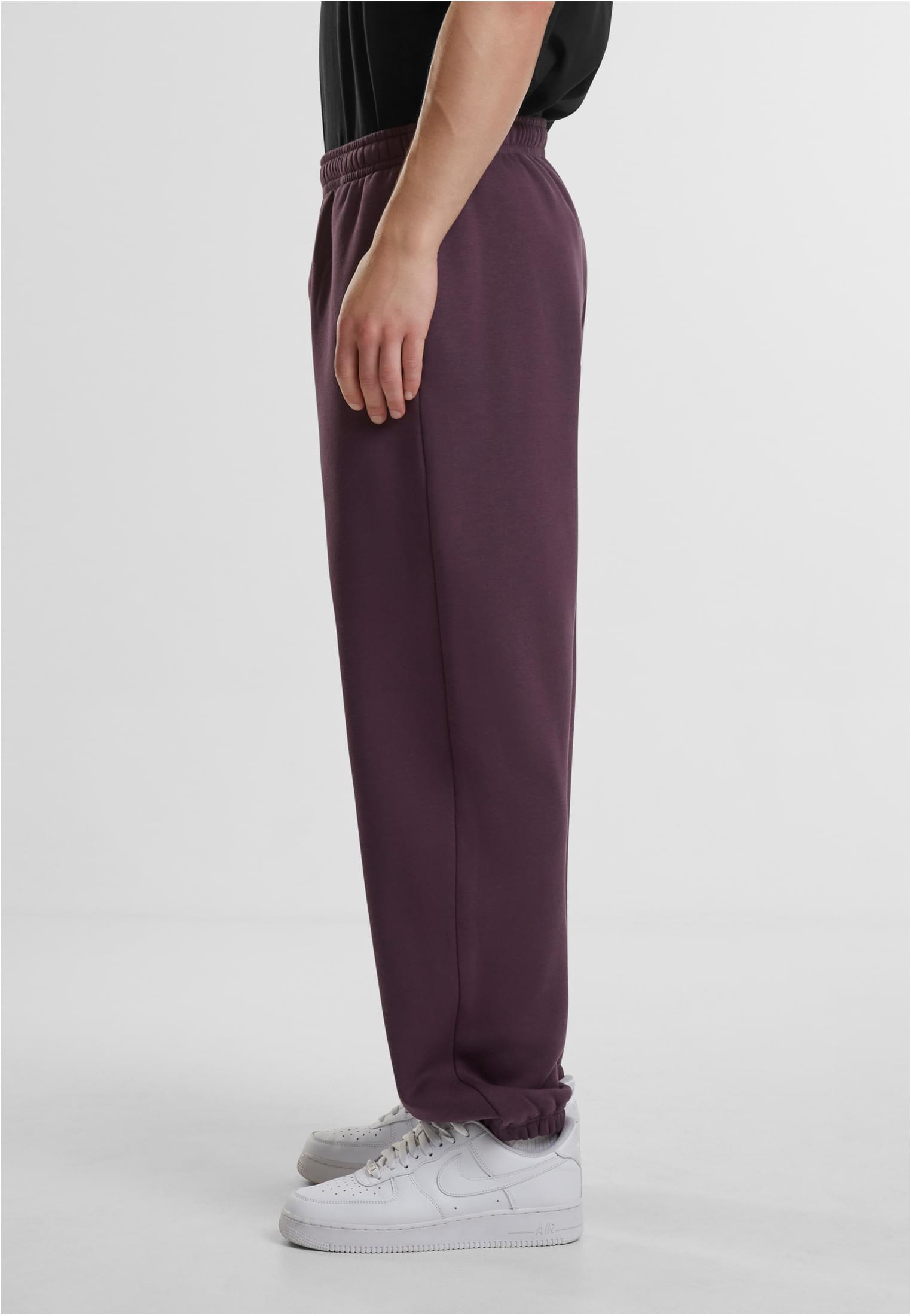 Urban Classics Pantaloni della tuta Fluffy plumpurple