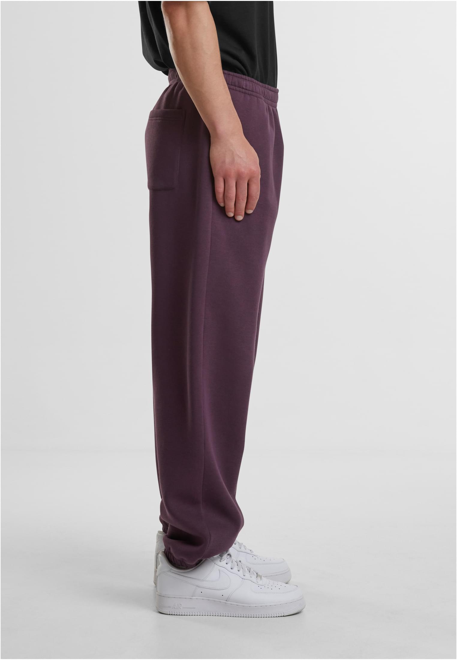 Urban Classics Pantaloni della tuta Fluffy plumpurple