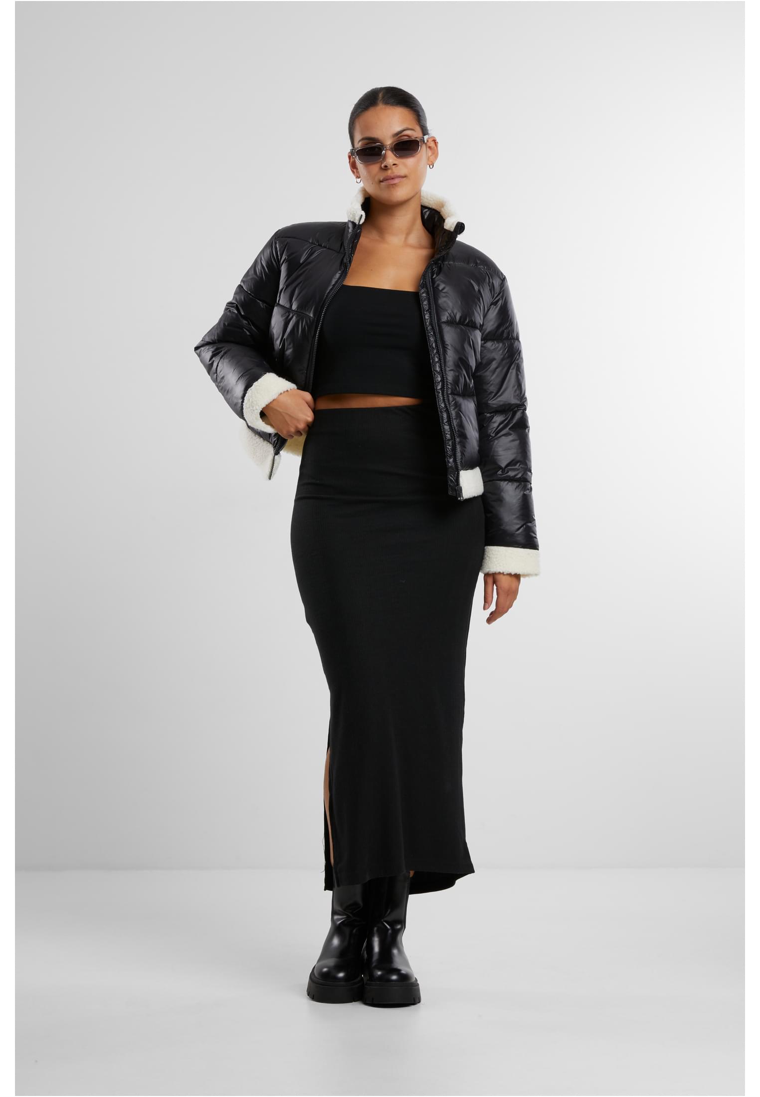 UC Ladies Giacca Essentials Shiny Sherpa black/whitesand