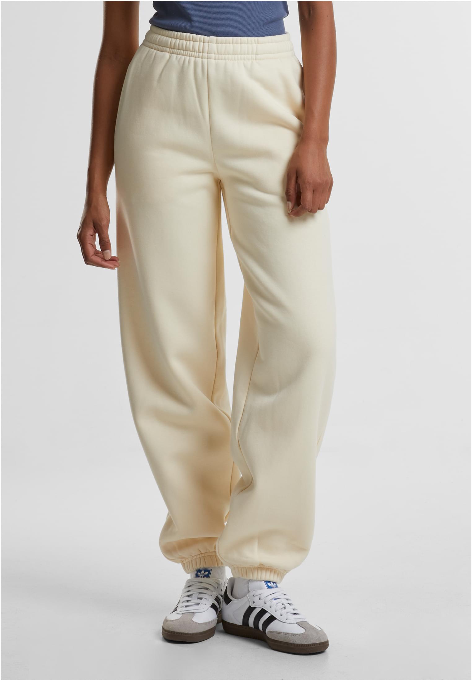 Urban Classics Pantaloni della tuta Fluffy whitesand