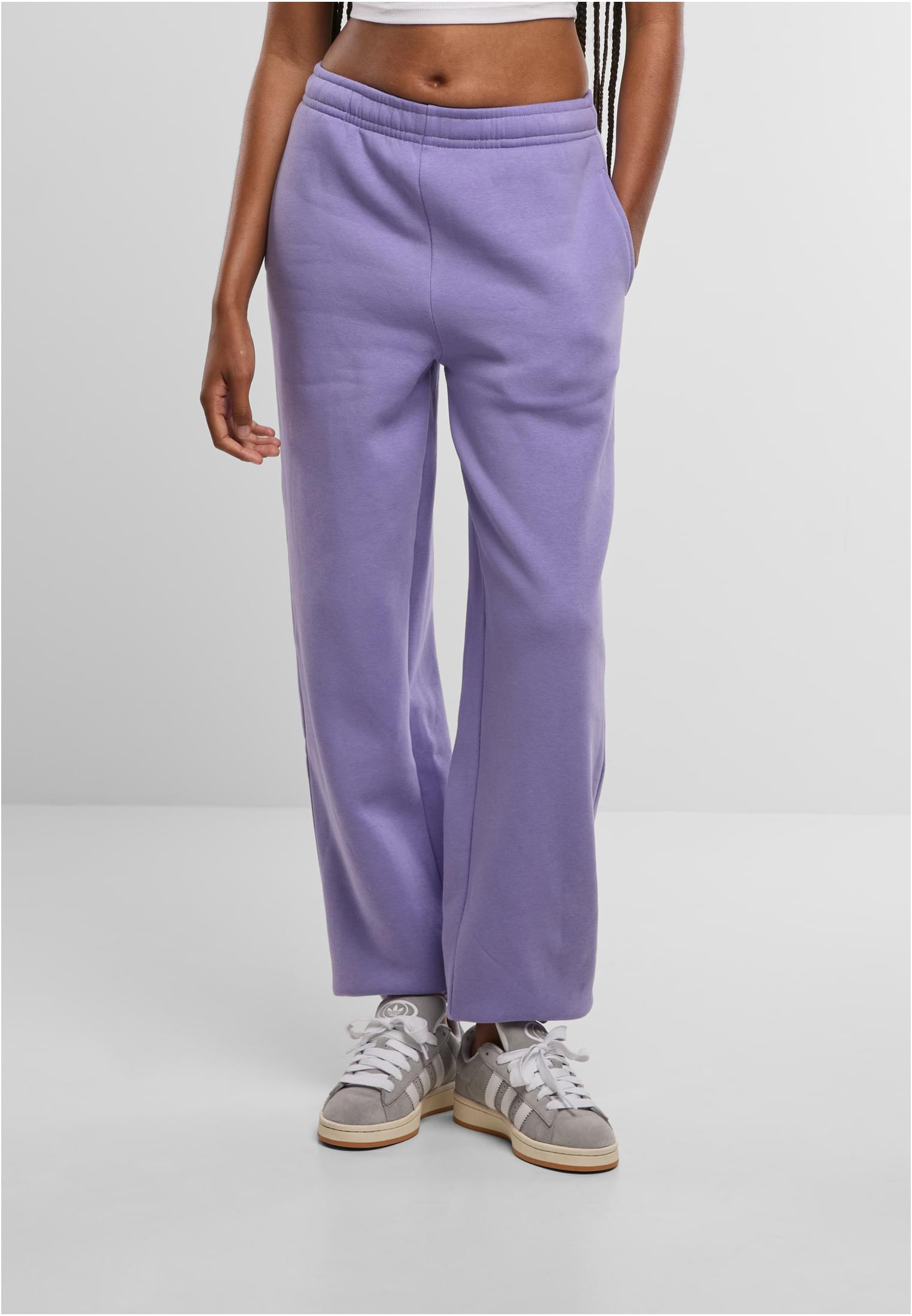 Urban Classics Pantaloni della tuta Fluffy electriclilac