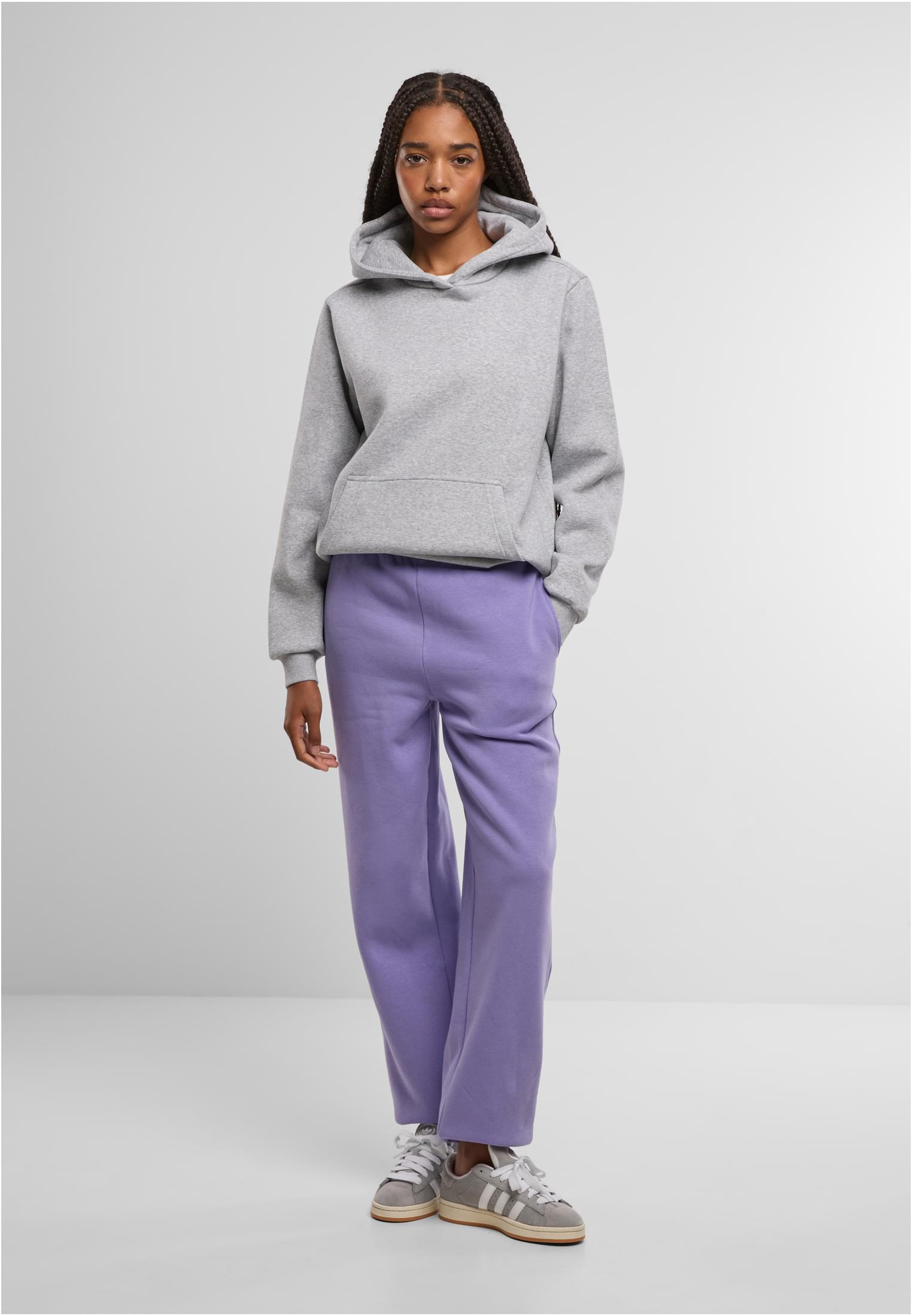 Urban Classics Pantaloni della tuta Fluffy electriclilac