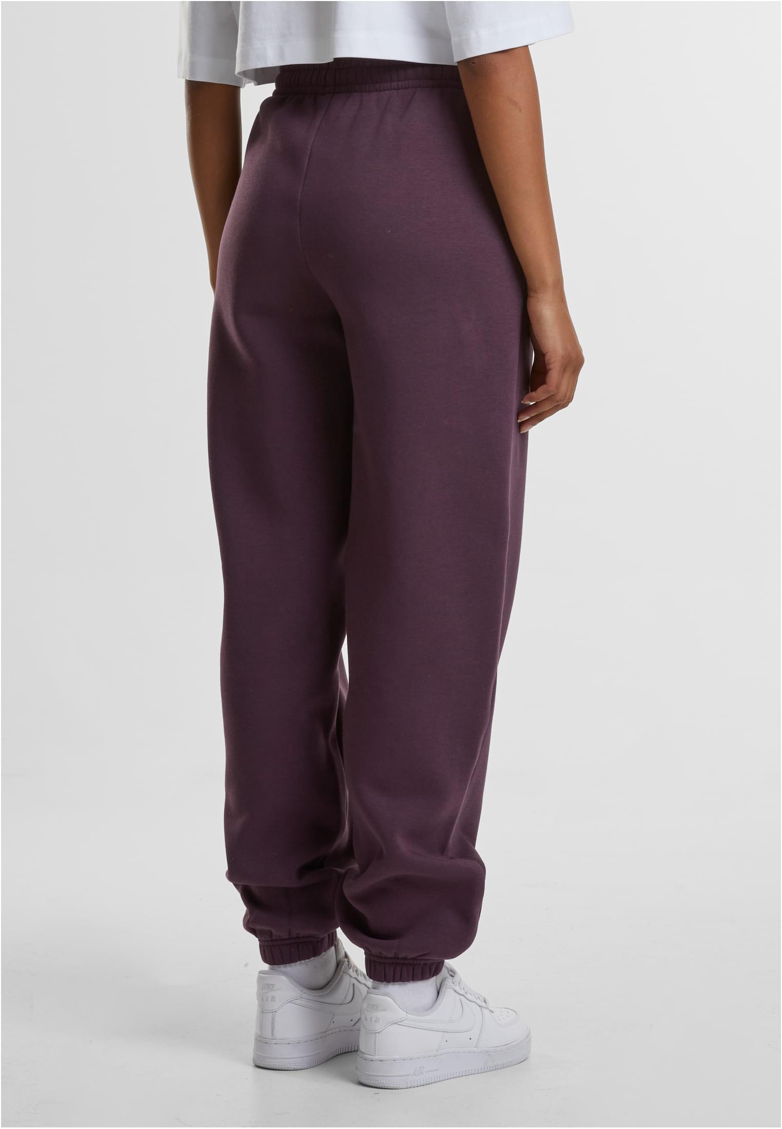 Urban Classics Pantaloni della tuta Fluffy plumpurple