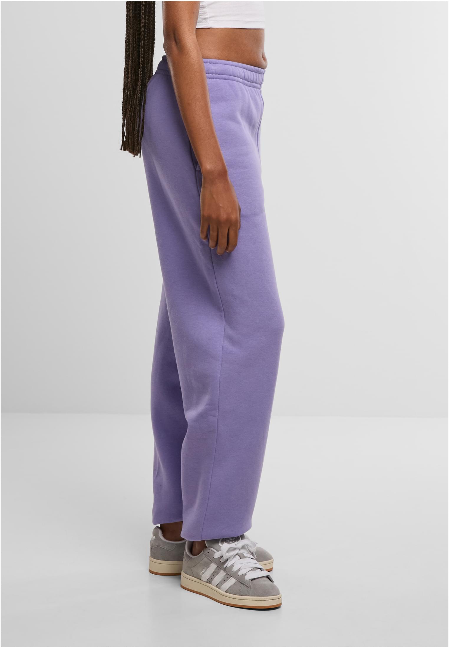 Urban Classics Pantaloni della tuta Fluffy electriclilac