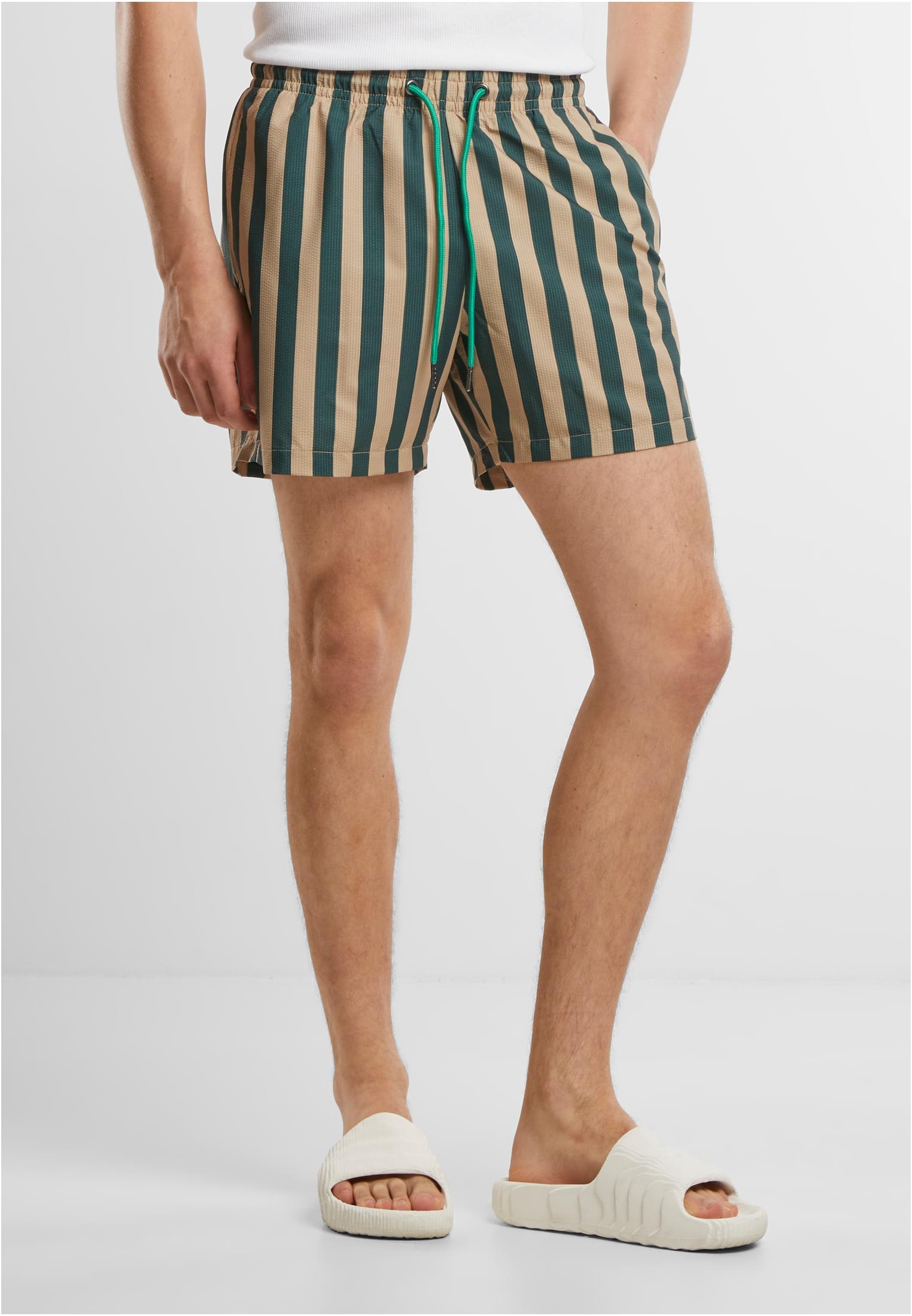 UC Men Pantaloncini Striped Seersucker Swim bottlegreen/unionbeige