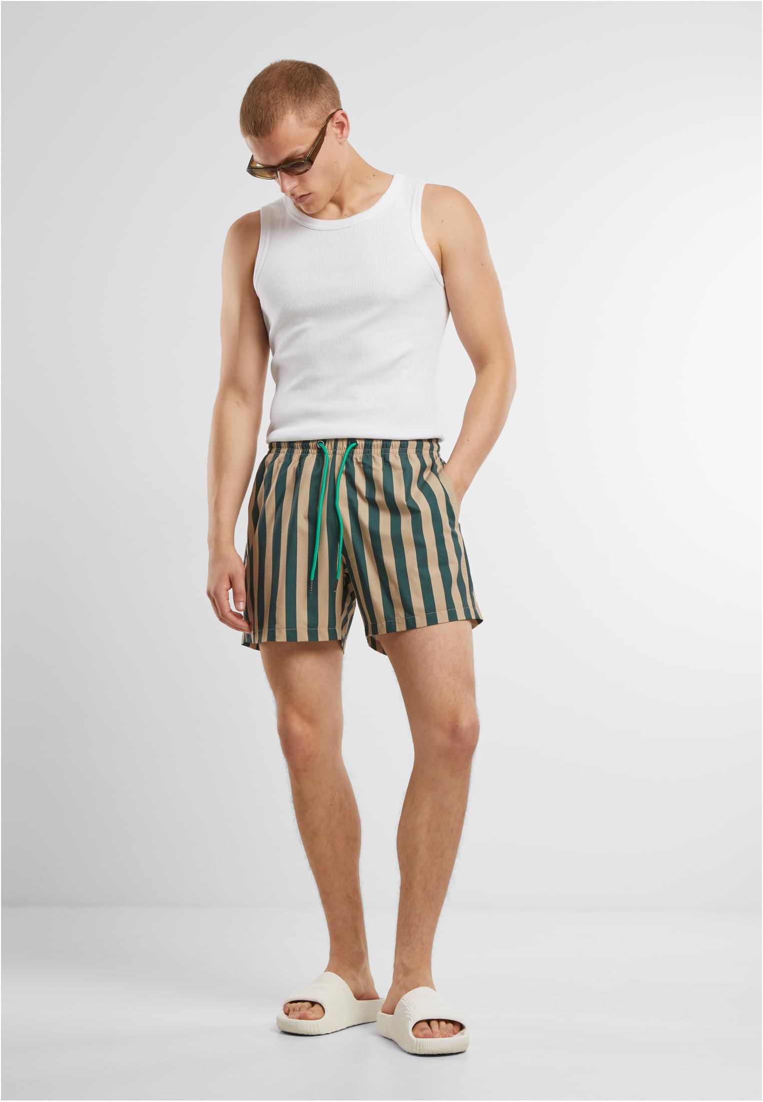 UC Men Pantaloncini Striped Seersucker Swim bottlegreen/unionbeige