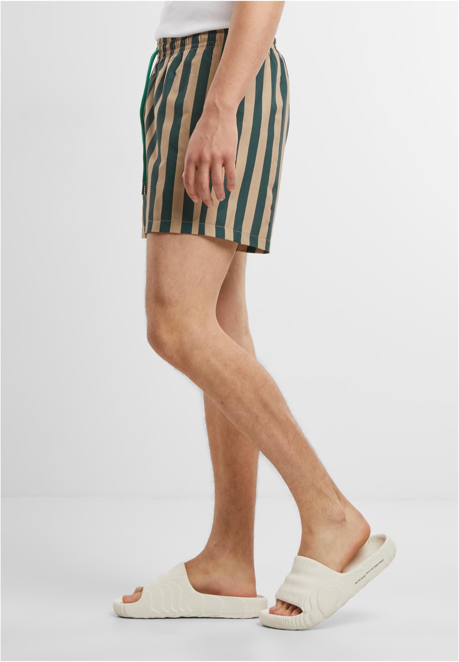 UC Men Pantaloncini Striped Seersucker Swim bottlegreen/unionbeige
