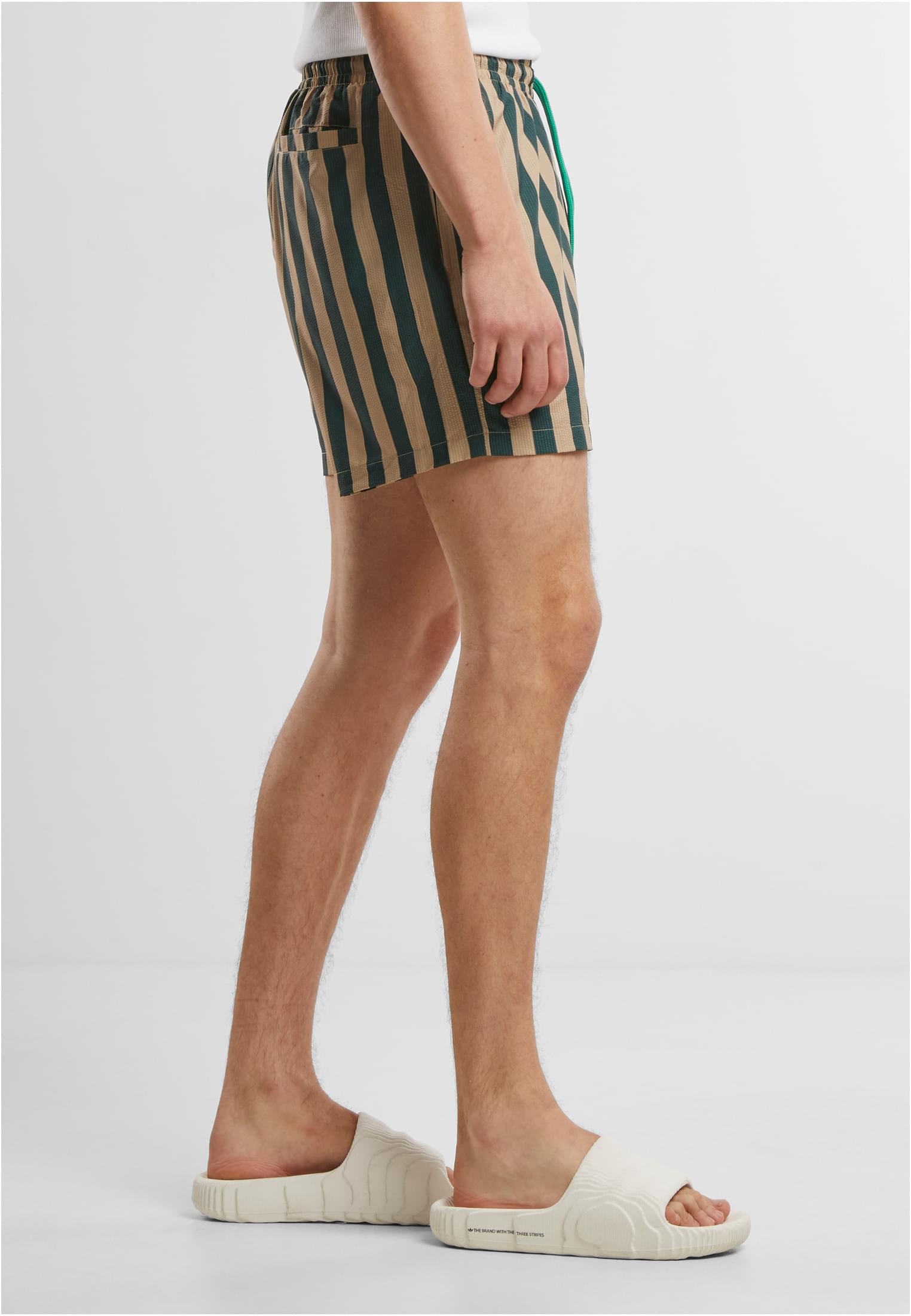 UC Men Pantaloncini Striped Seersucker Swim bottlegreen/unionbeige