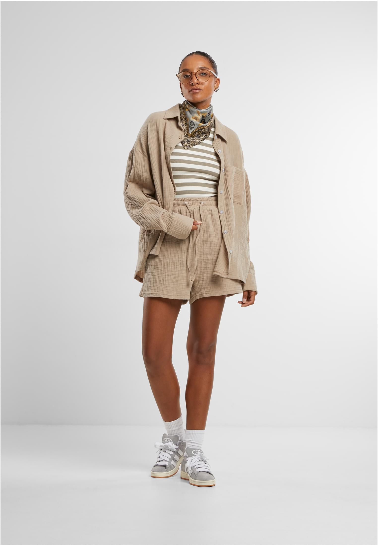UC Ladies Pantaloncini Musselin chalkdust