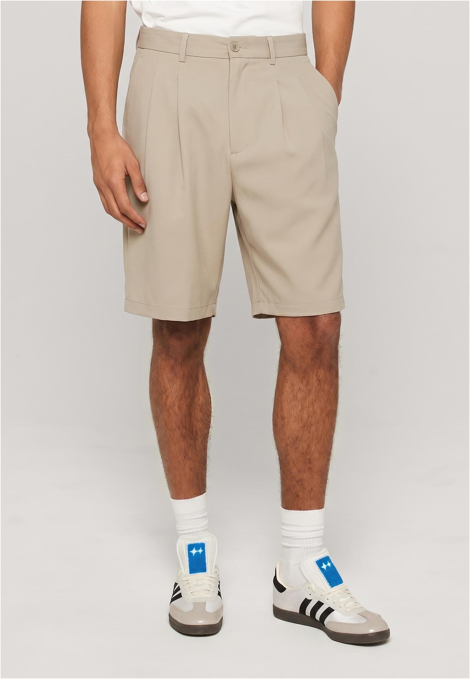 Urban Classics Pantaloncini Wide Fit Chino wetsand