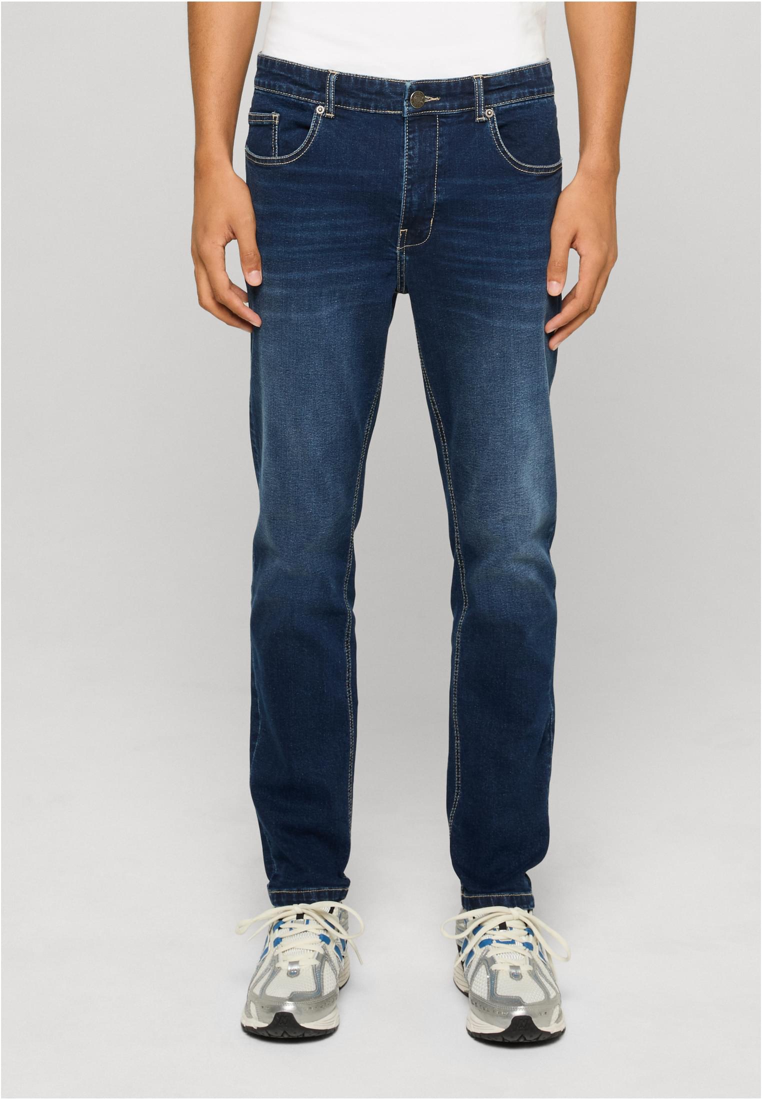 UC Men Jeans Basic Slim Fit mid washed