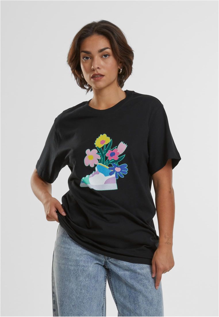 Ladies Flower Sneaker Tee - Artisti Naisten t-paidat - TTUMT2047 - 31